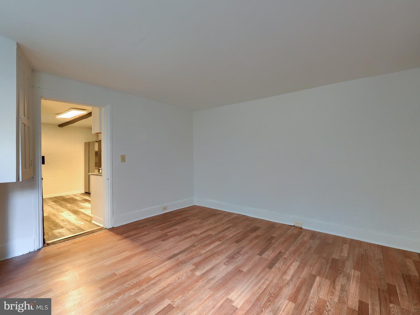 127 Herr St Property Photo 16