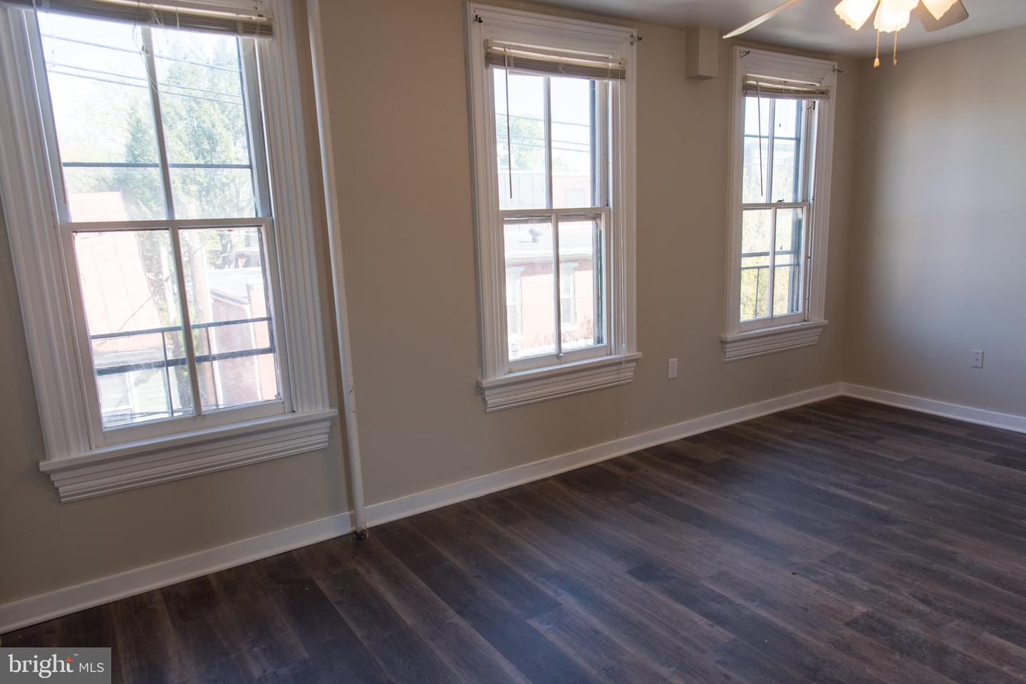 127 Herr St Property Photo 23