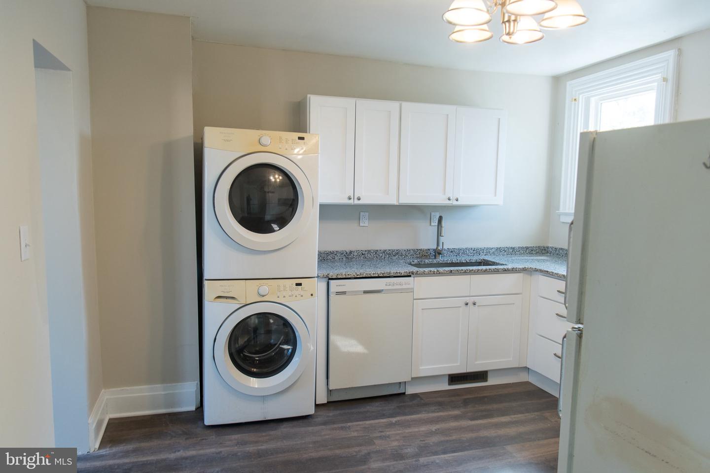 127 Herr St Property Photo 27