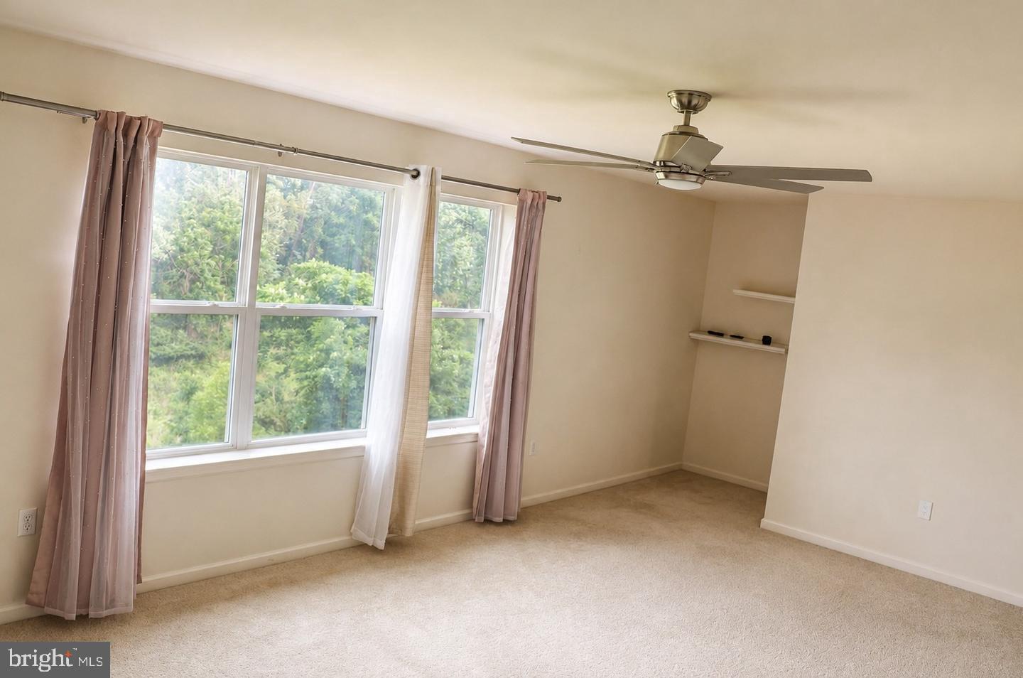 PADA2064650 Property Photo 9