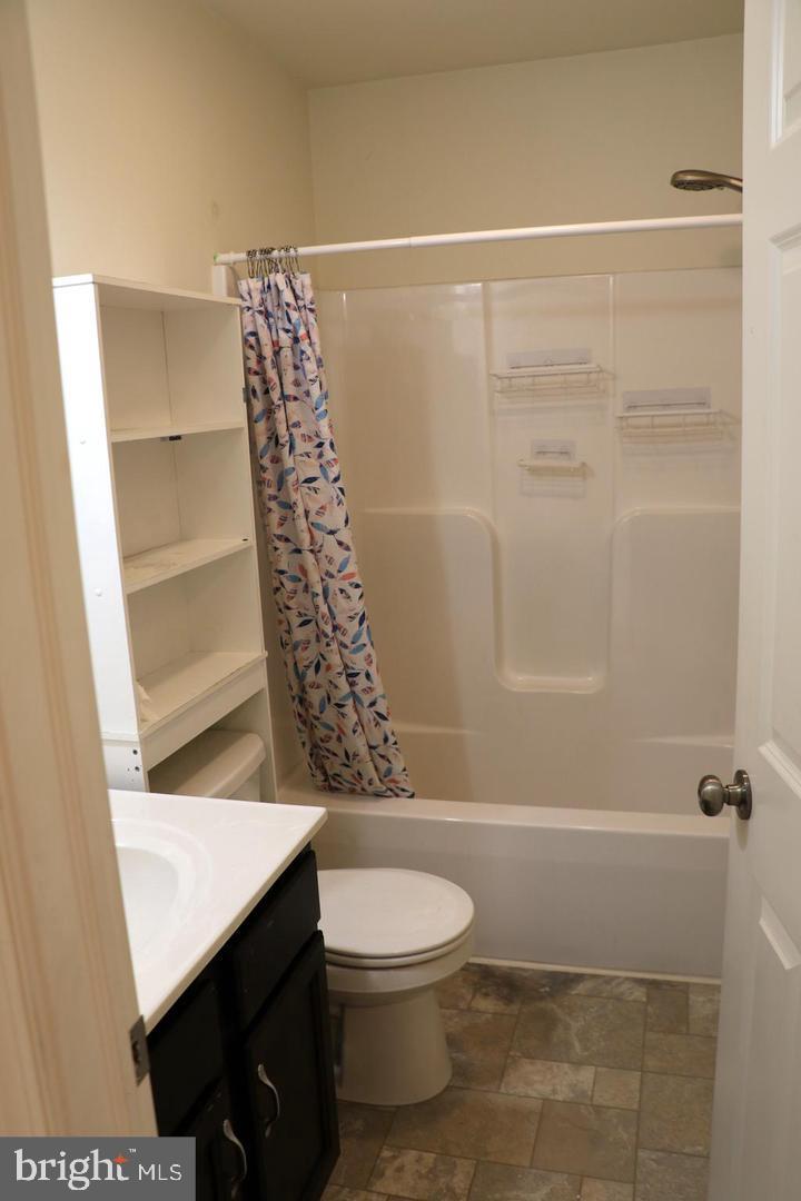 PADA2064650 Property Photo 22