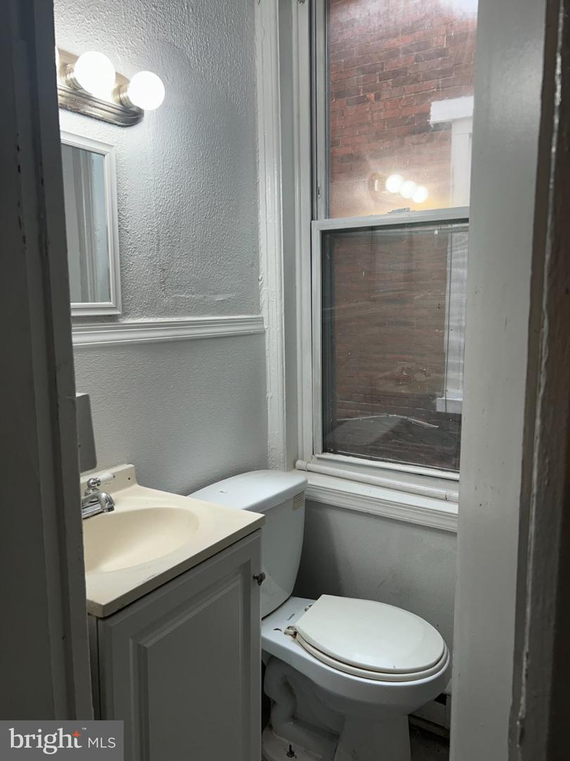 1811 Market St Property Photo 6