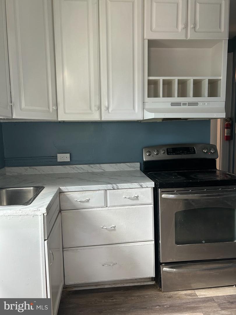 1811 Market St Property Photo 12