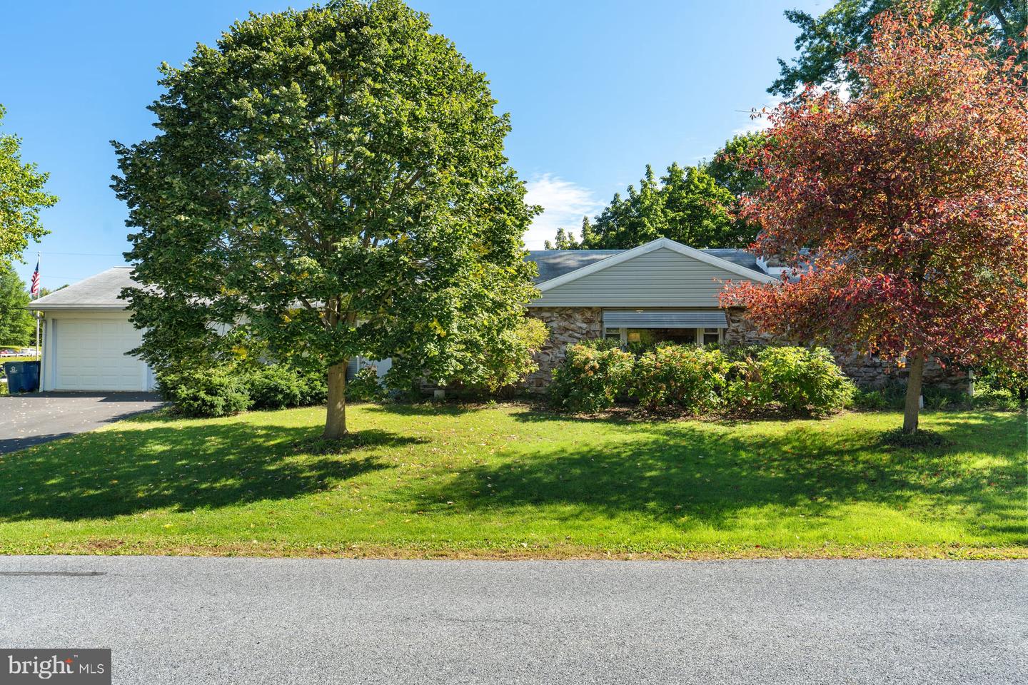 135 Florence Dr Property Photo 2