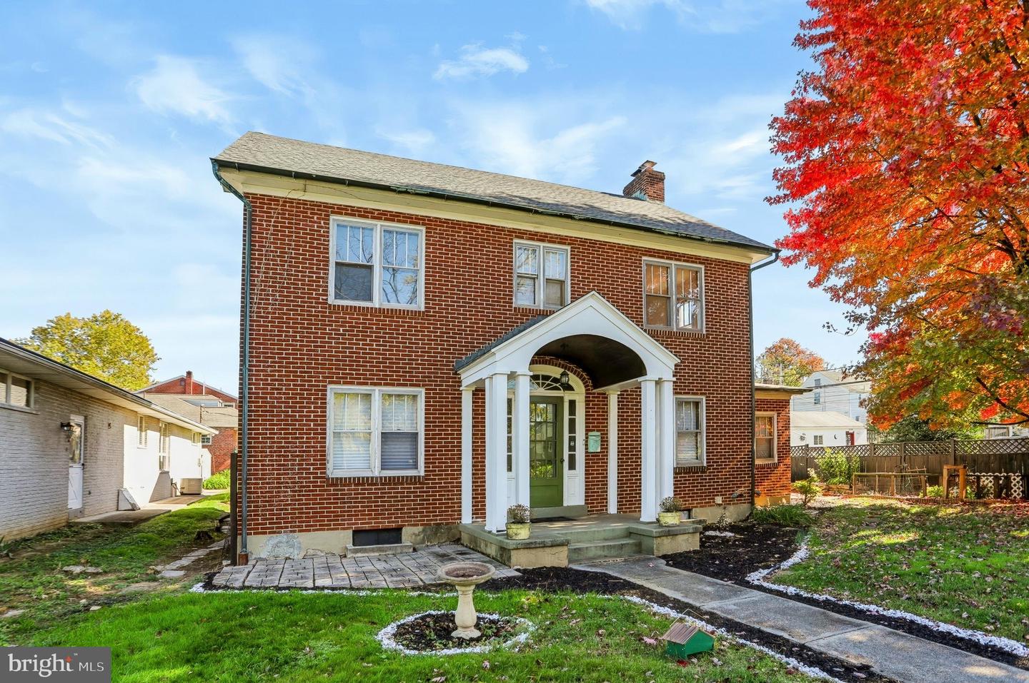 7 OAKLEIGH AVE Property Photo 1