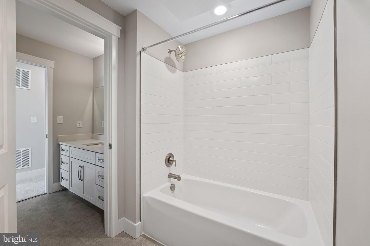 200 N Providence Road Property Photo 17