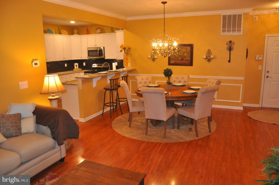 5103 Poplar St Property Photo 6