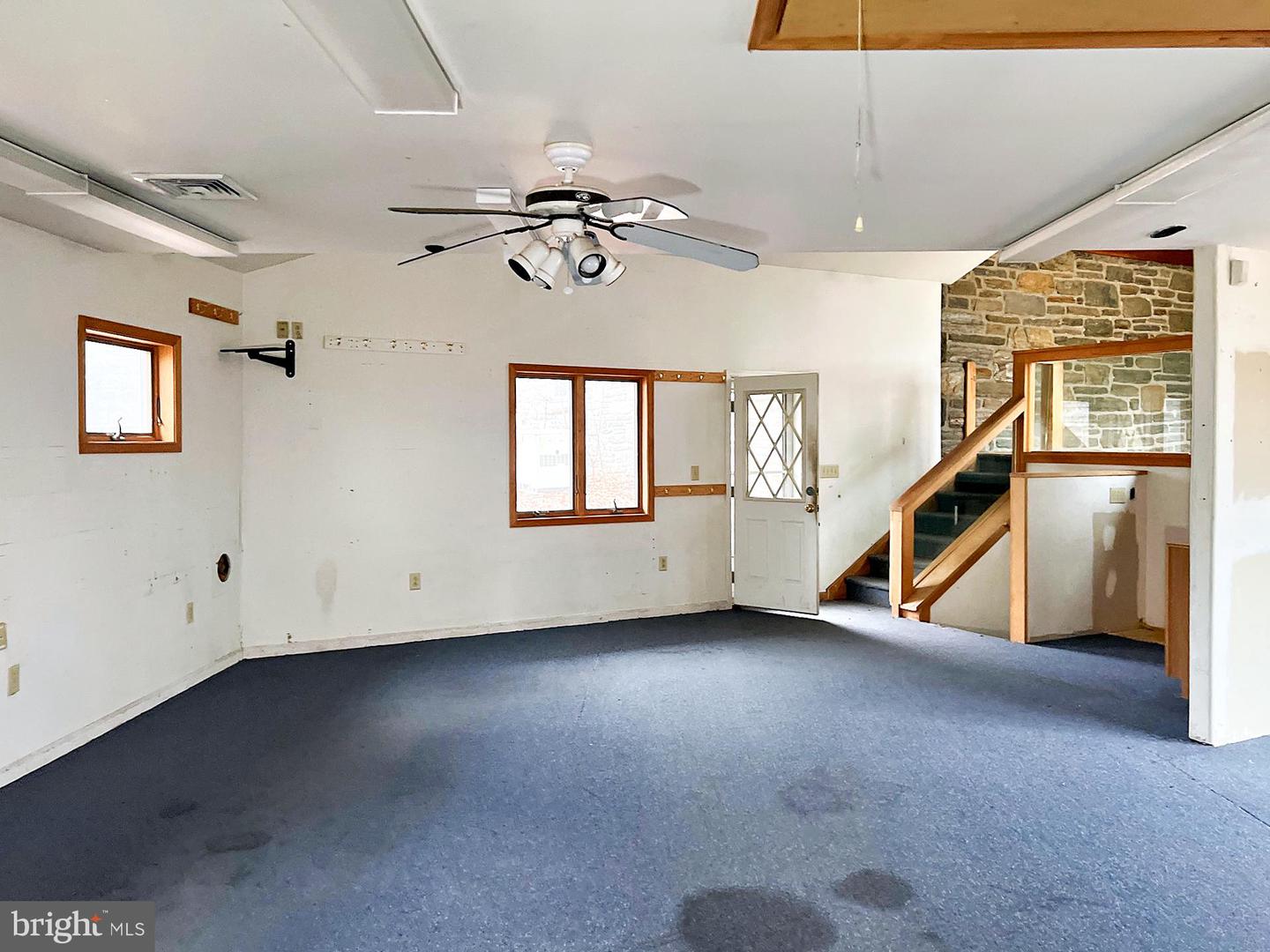 1000 Valleybrook Property Photo 14