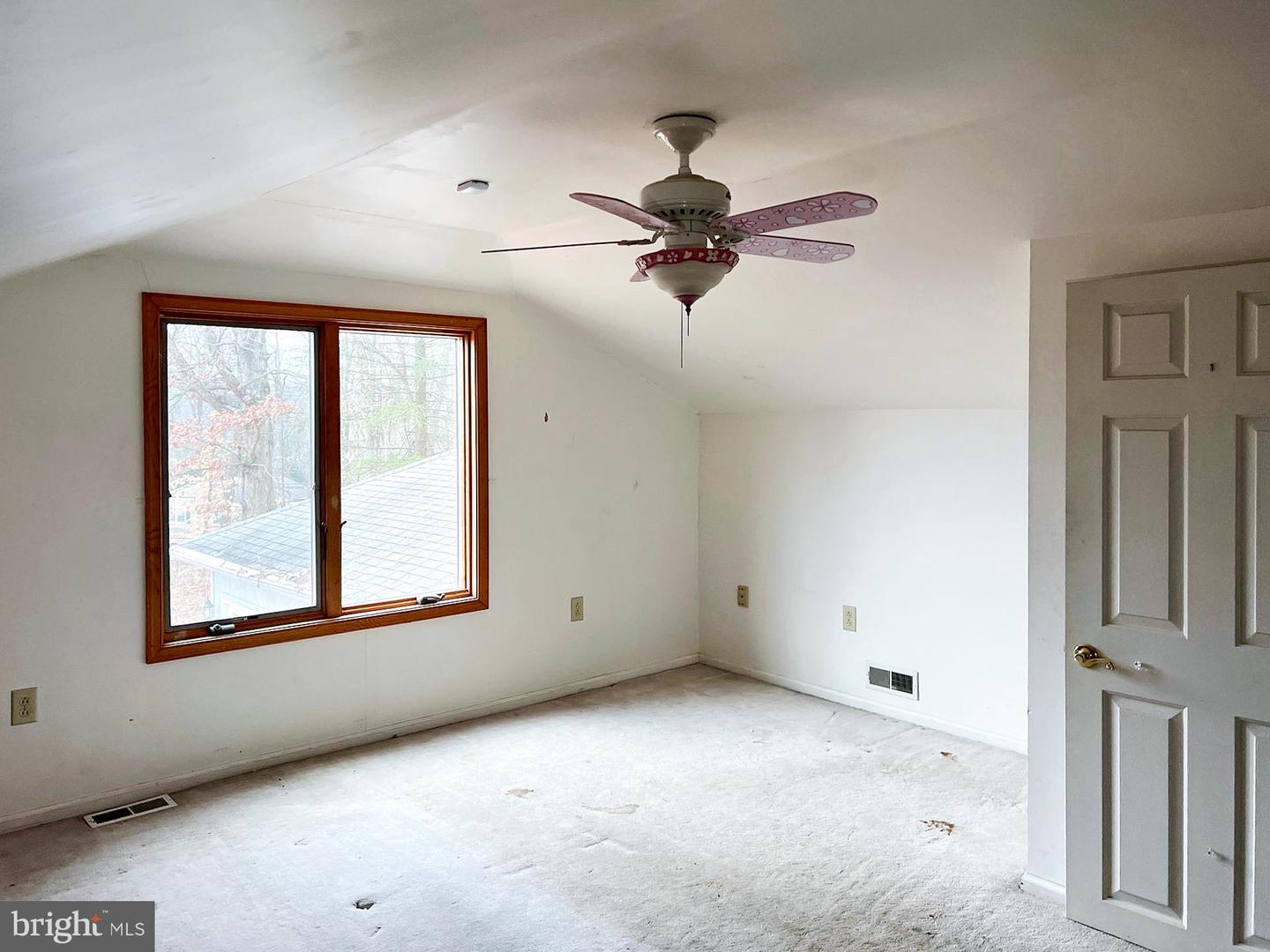 1000 Valleybrook Property Photo 21