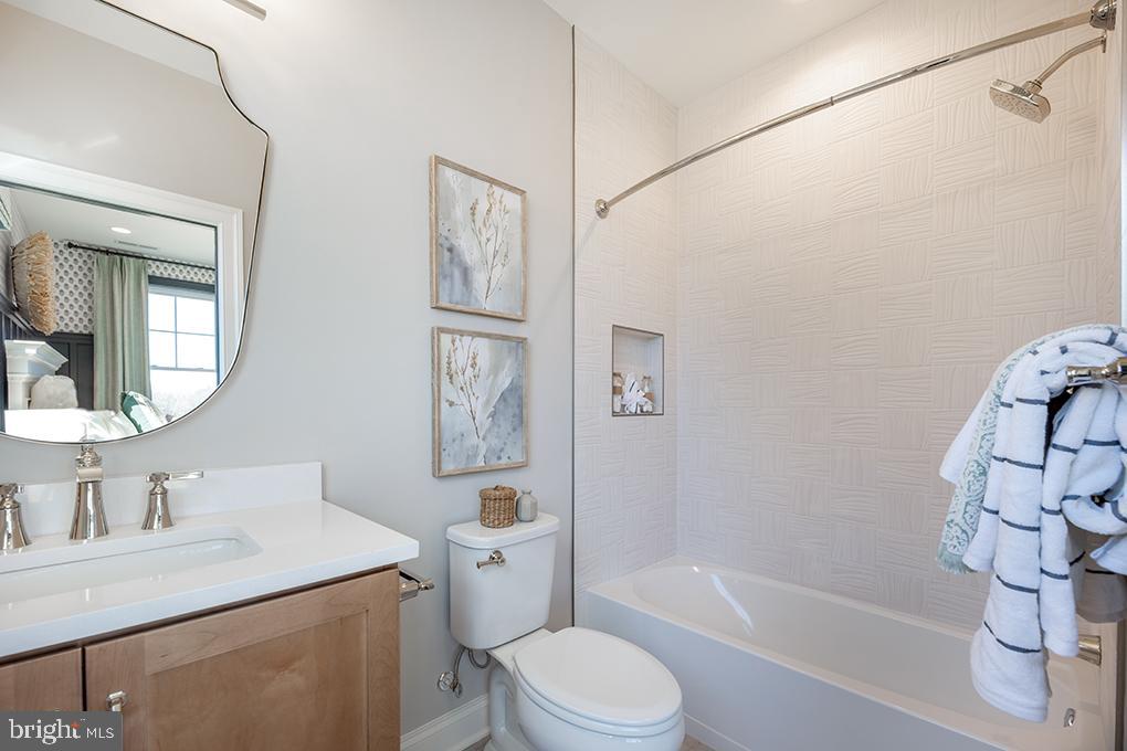 311 Squire Dr #17a Property Photo 35