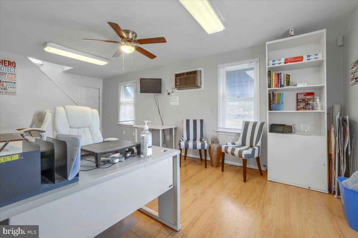 501 W 22ND ST
