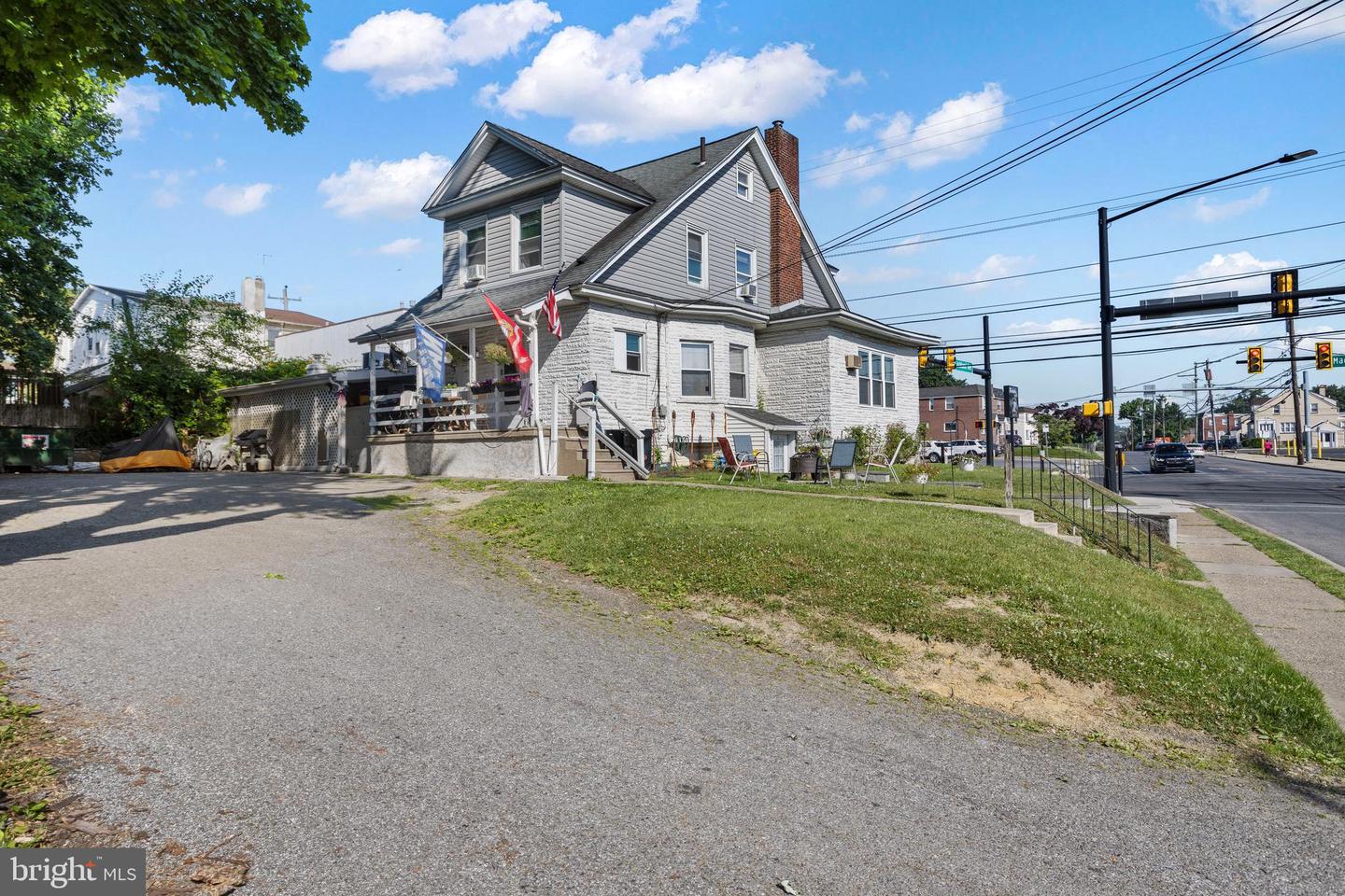 1 S Macdade Blvd Property Photo