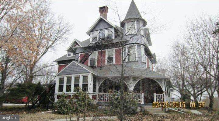 5 W GLENOLDEN AVE Property Photo 1