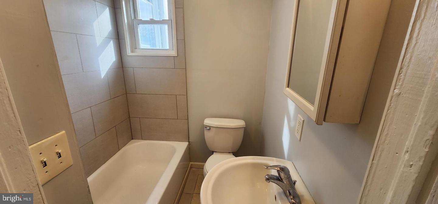 220 Kerlin St Property Photo 15