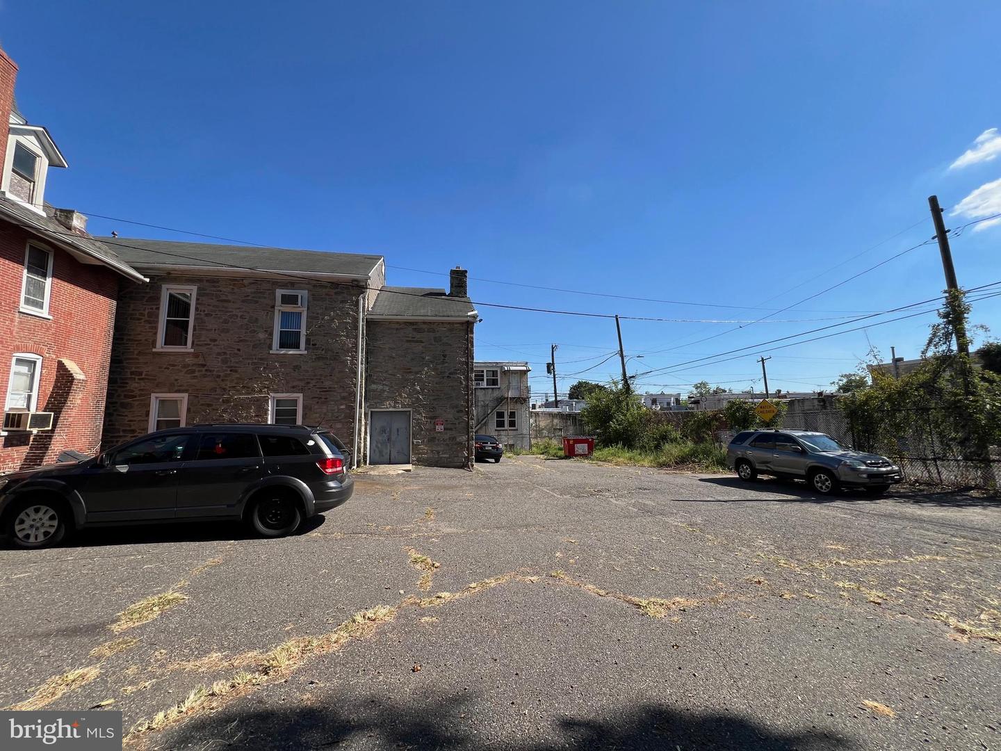 910 Highland Ave Property Photo 26