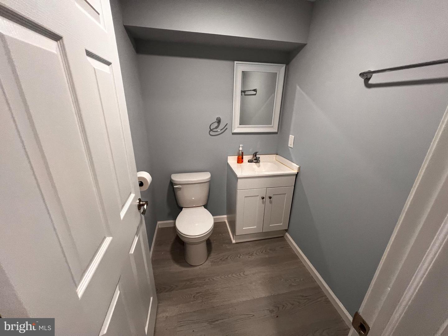 124 Watkin Ave Property Photo 15