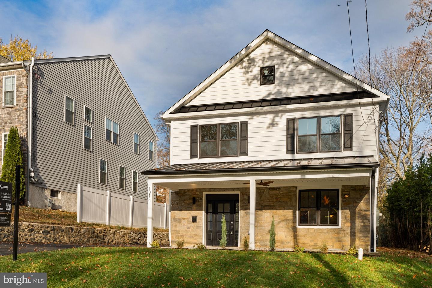 1315 Delmont Ave Property Photo