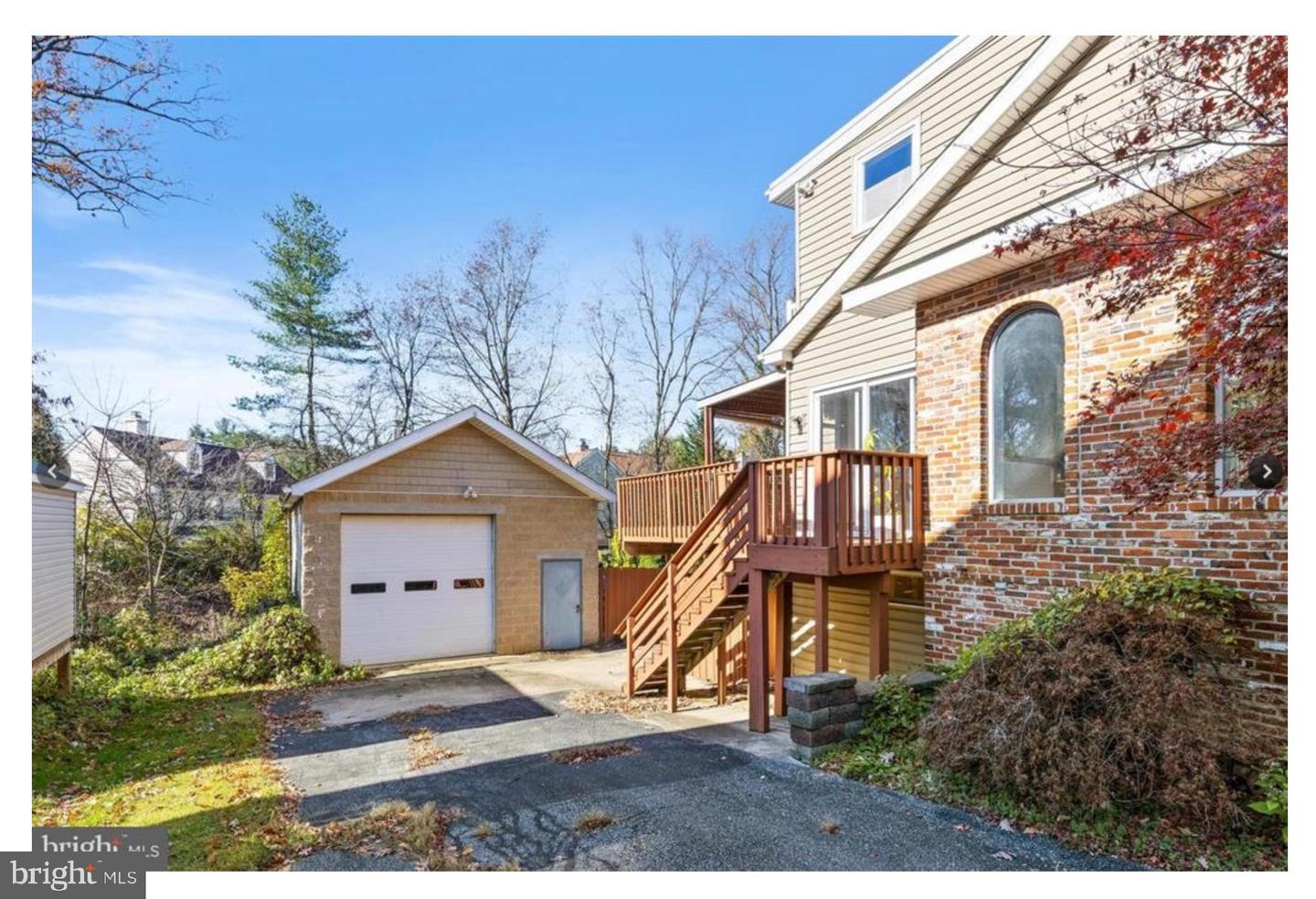 615 W Brookhaven Rd Property Photo 3