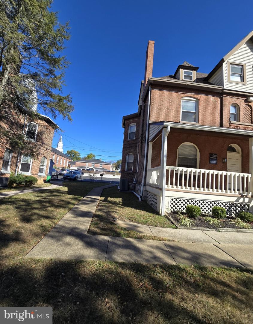 335 W Baltimore Ave Property Photo 4