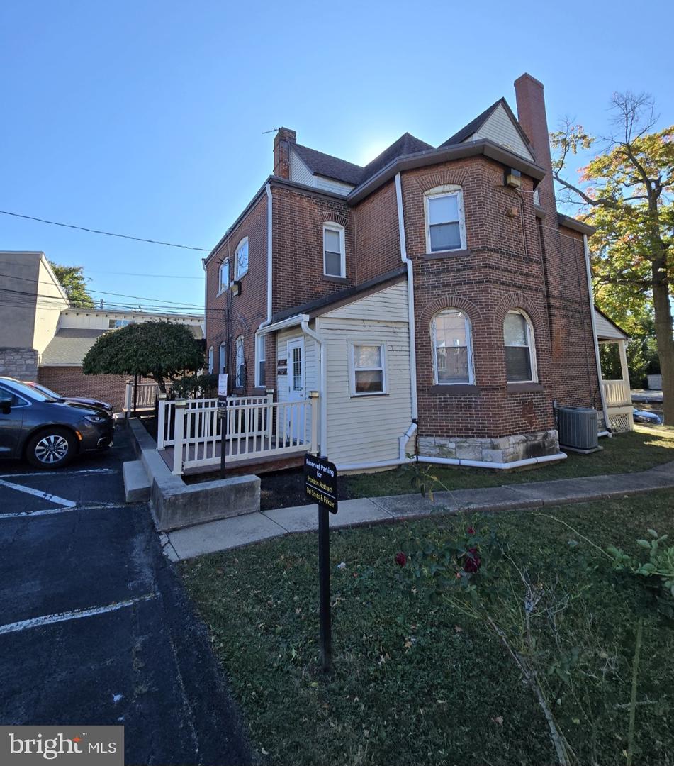 335 W Baltimore Ave Property Photo 8
