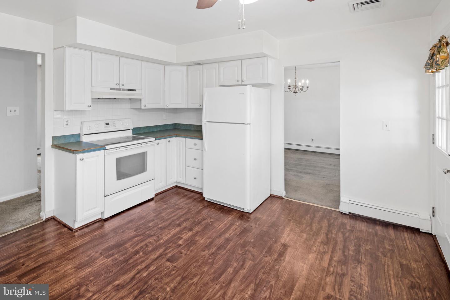 3025 Highwoods Dr Property Photo 17