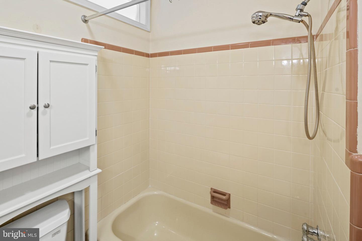 3025 Highwoods Dr Property Photo 22