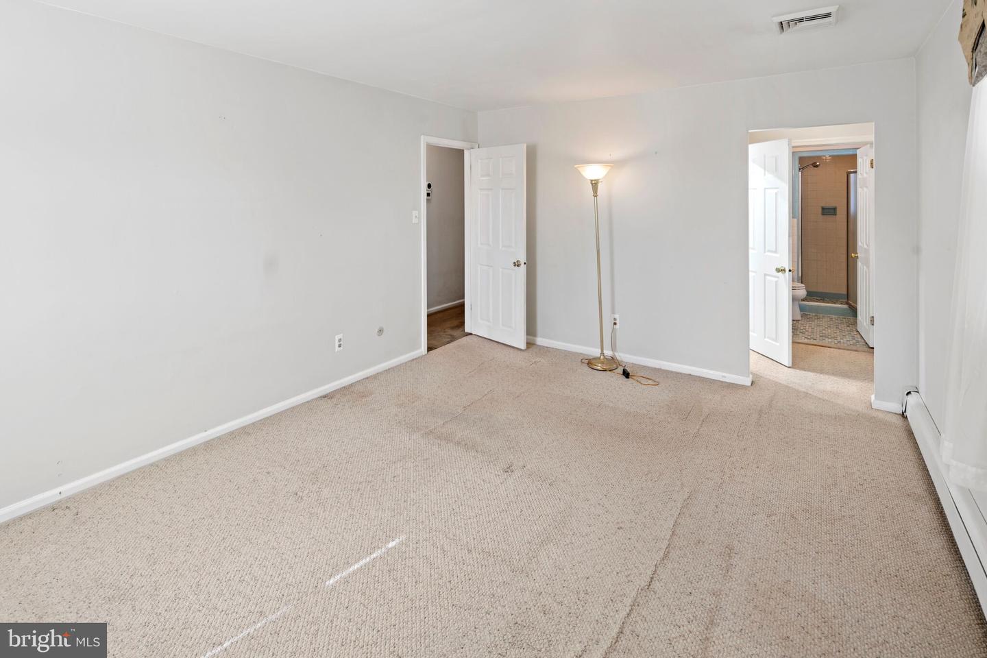 3025 Highwoods Dr Property Photo 25