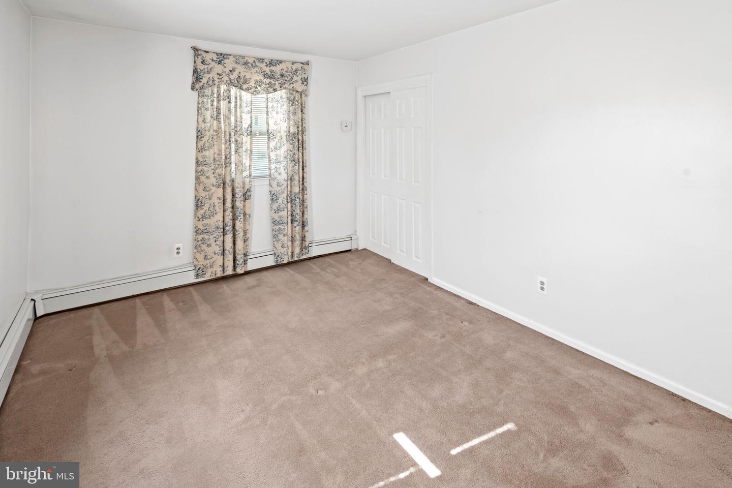 3025 Highwoods Dr Property Photo 32