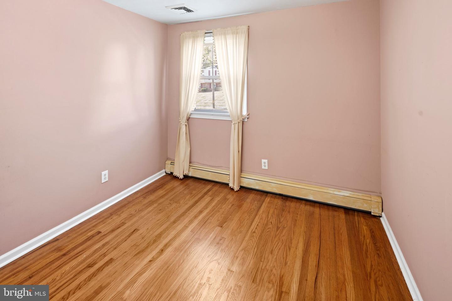 3025 Highwoods Dr Property Photo 35