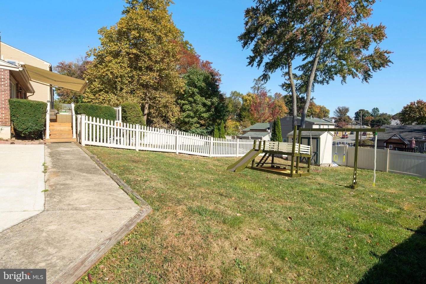 3025 Highwoods Dr Property Photo 56