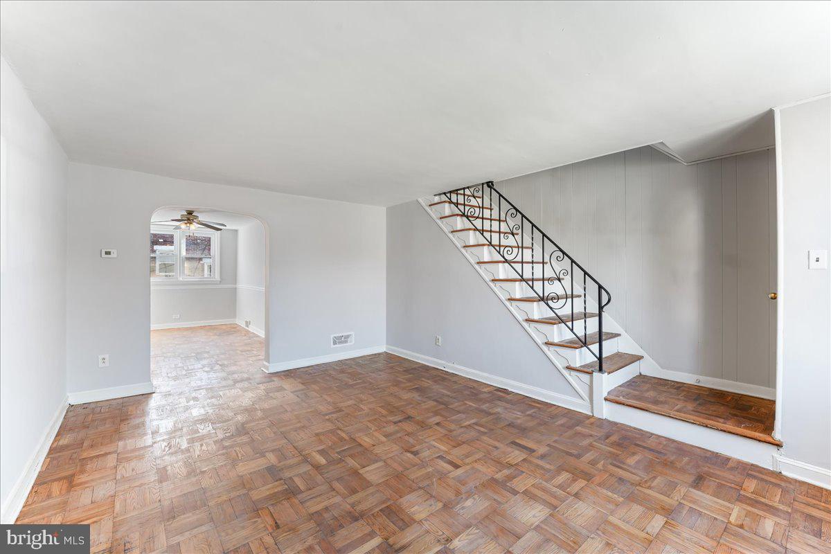 2210 Lynn Blvd Property Photo 3