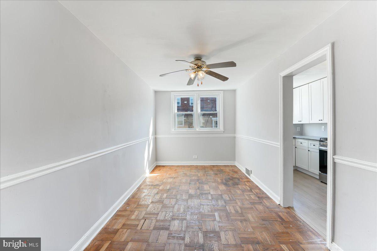 2210 Lynn Blvd Property Photo 5