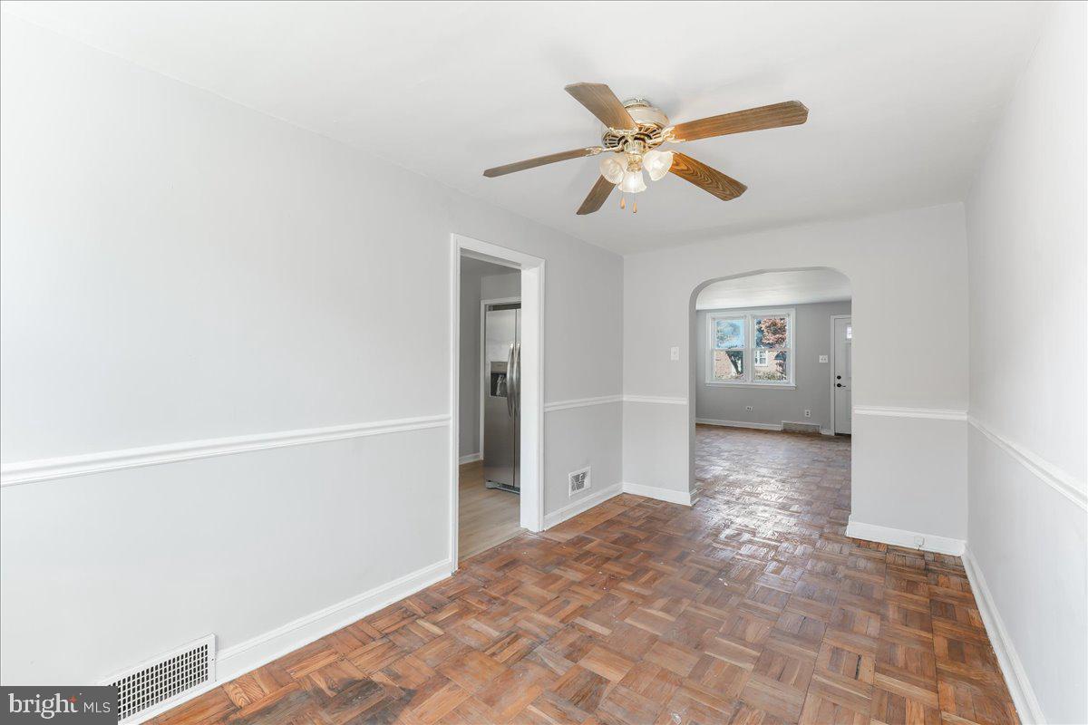 2210 Lynn Blvd Property Photo 6