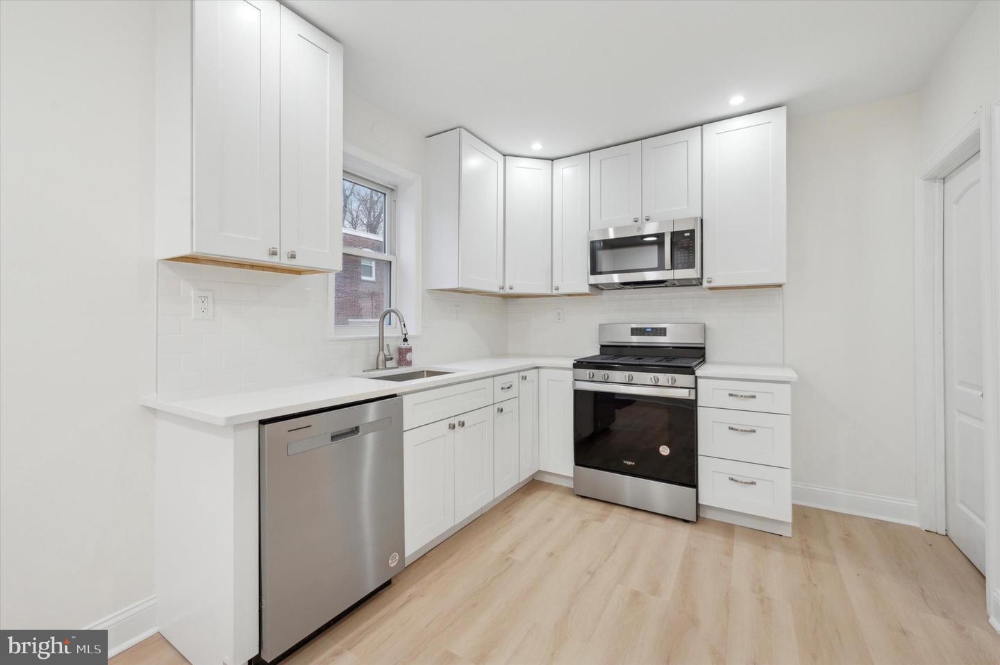 623 Clifton Ave Property Photo