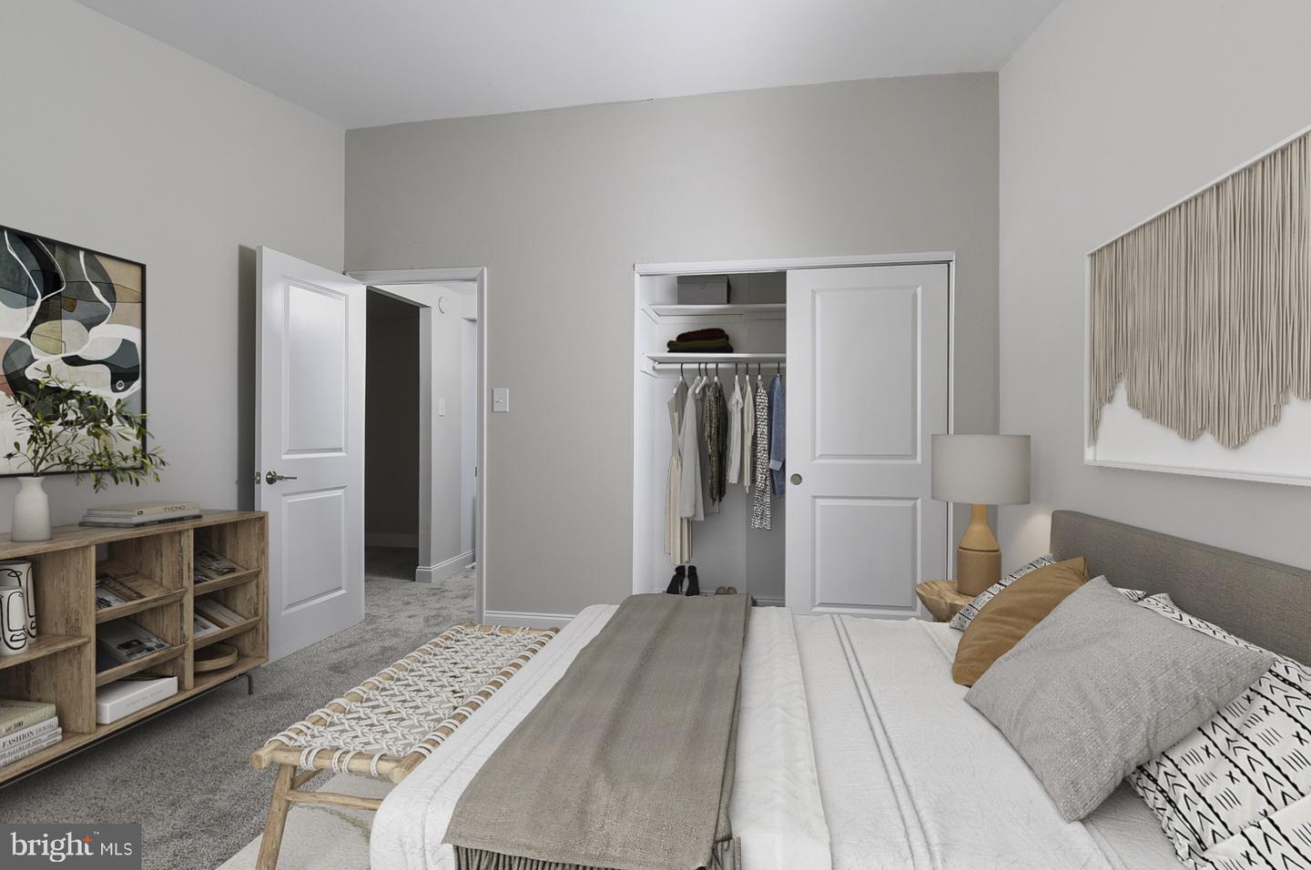 284 Iven Ave #1b-256-2d Property Photo 12