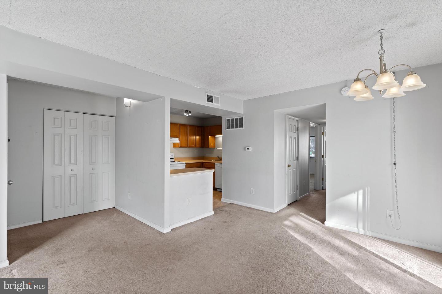 706-a Putnam Blvd #4a Property Photo 7