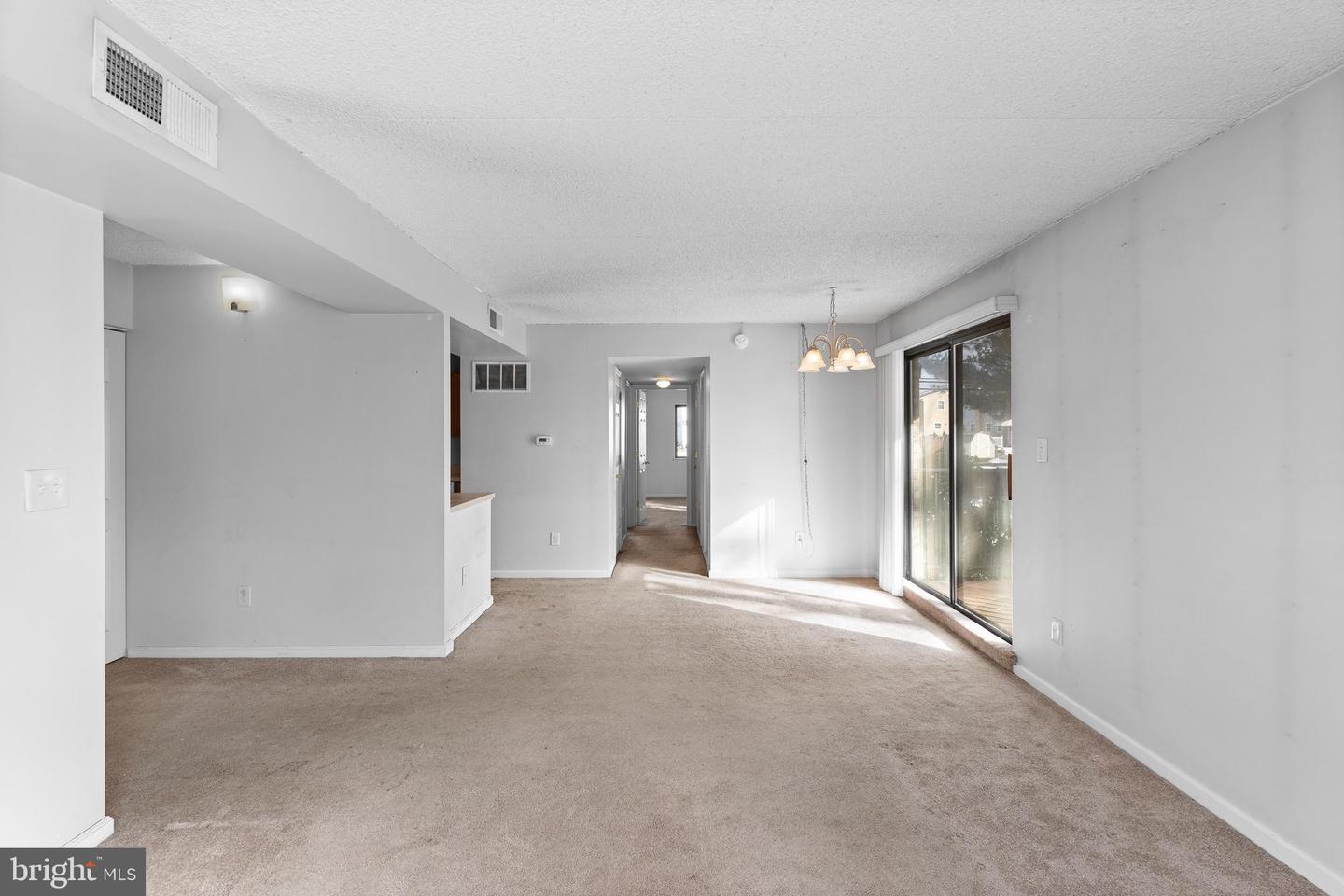 706-a Putnam Blvd #4a Property Photo 11