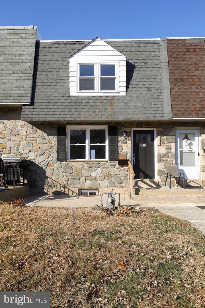 1218 Harshaw Rd Property Photo 2
