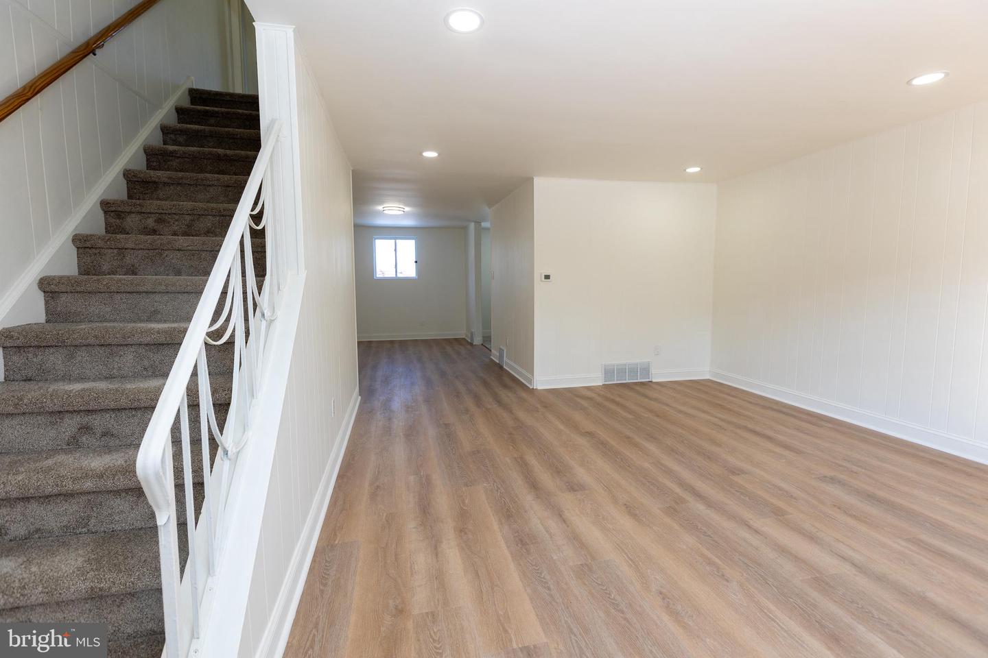 1218 Harshaw Rd Property Photo 4