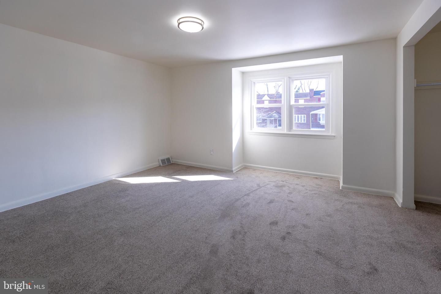 1218 Harshaw Rd Property Photo 8