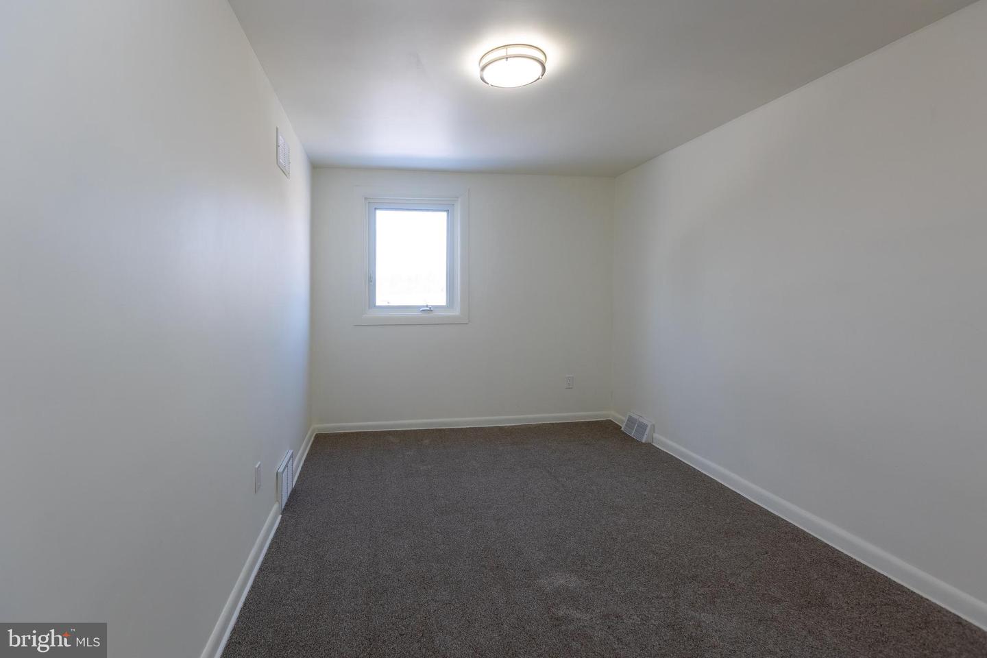 1218 Harshaw Rd Property Photo 13