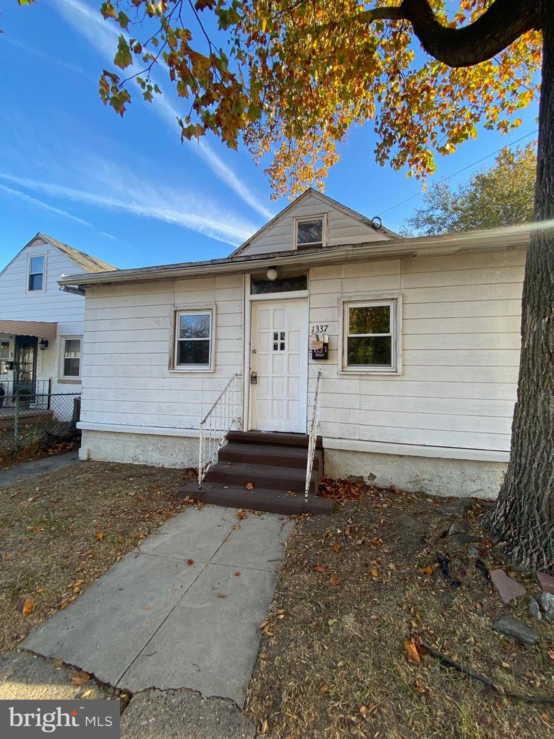 1337 Townsend St Property Photo