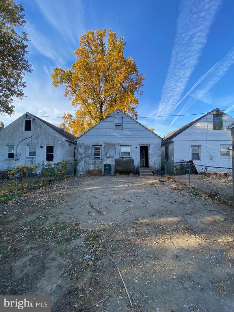 1337 Townsend St Property Photo 18