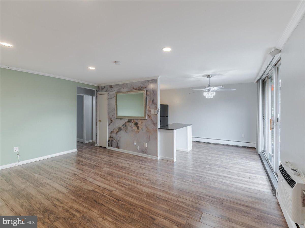100 E Glenolden Ave #r9 Property Photo 7