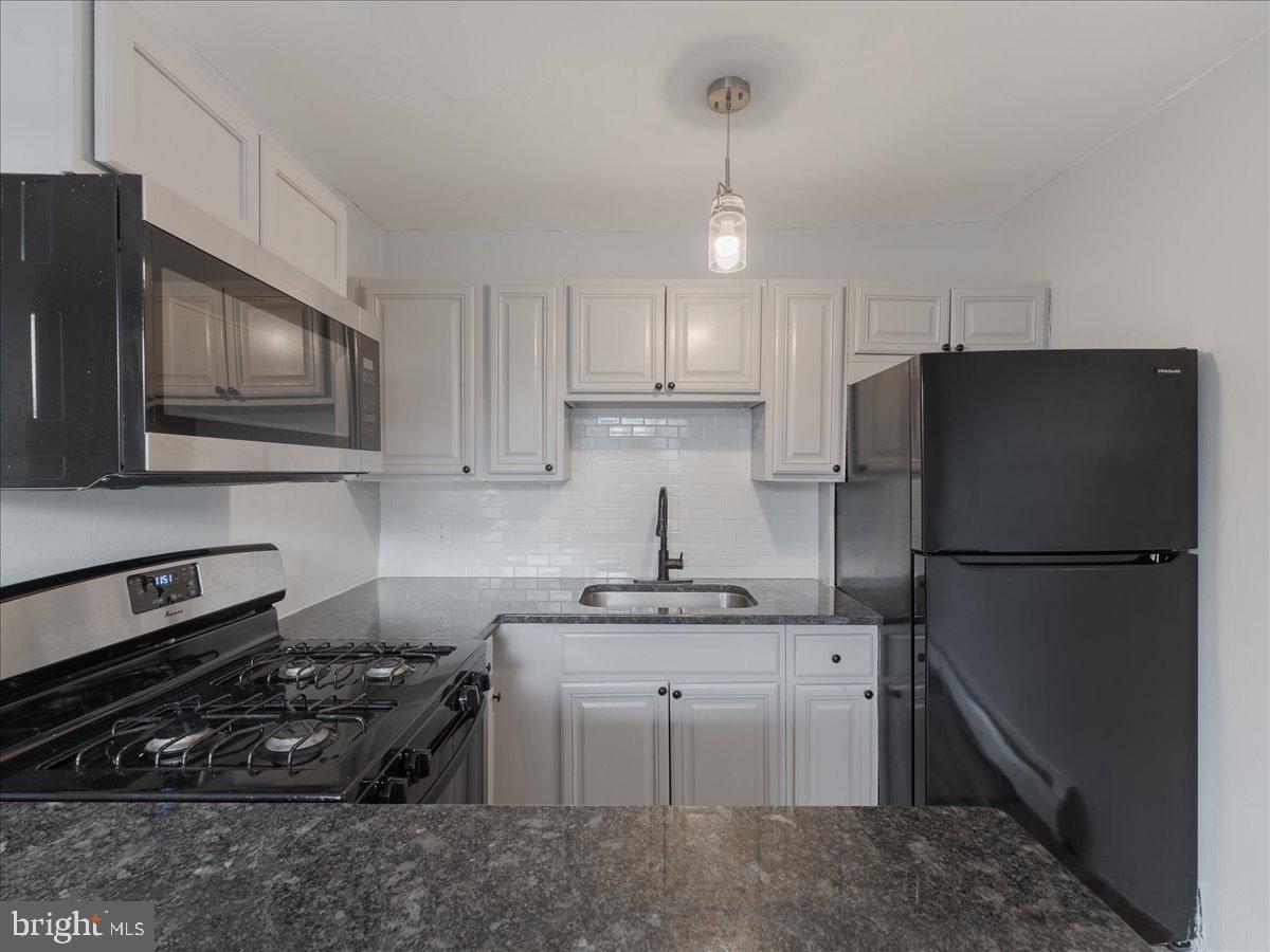 100 E Glenolden Ave #r9 Property Photo 11