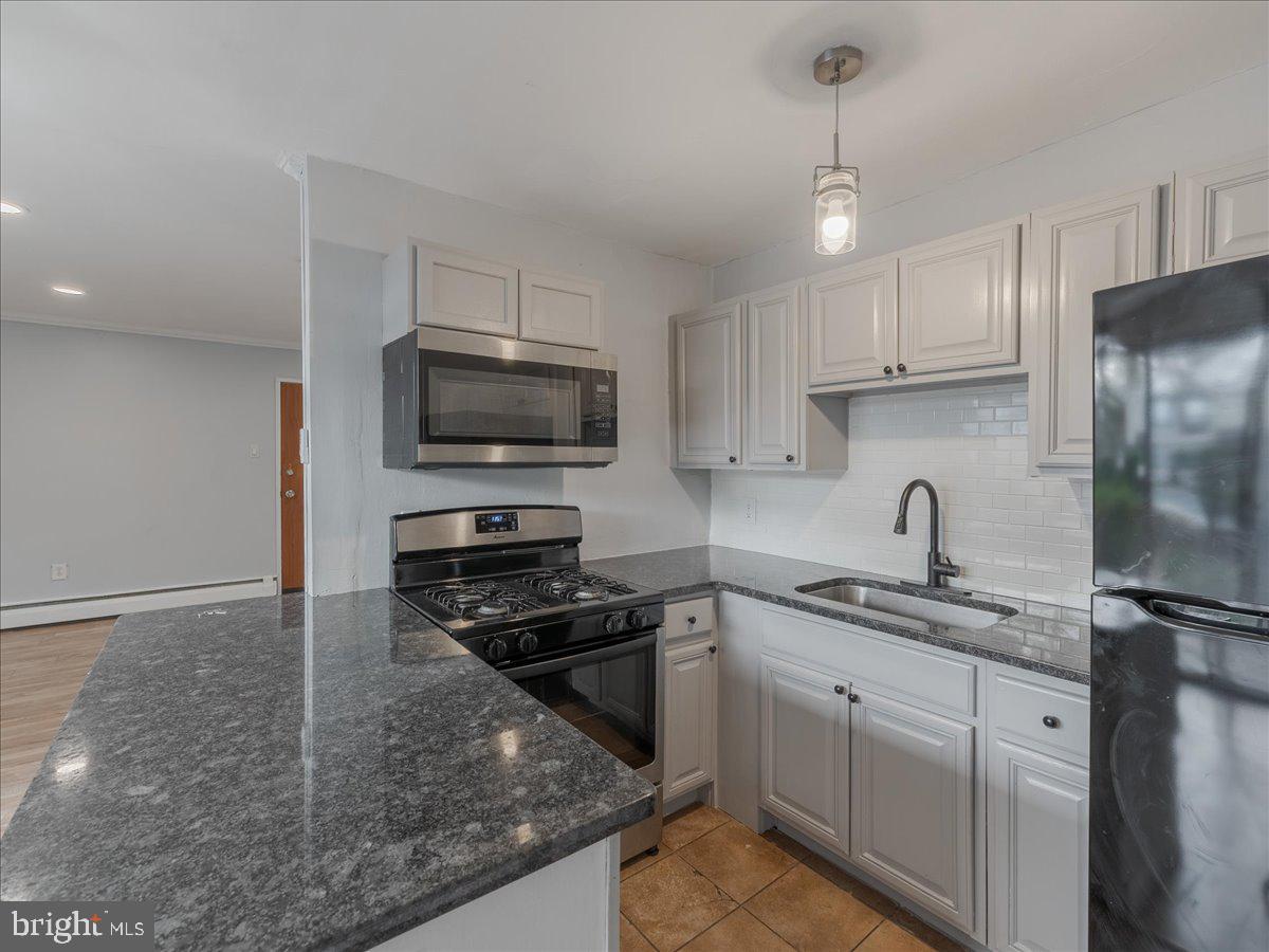 100 E Glenolden Ave #r9 Property Photo 12