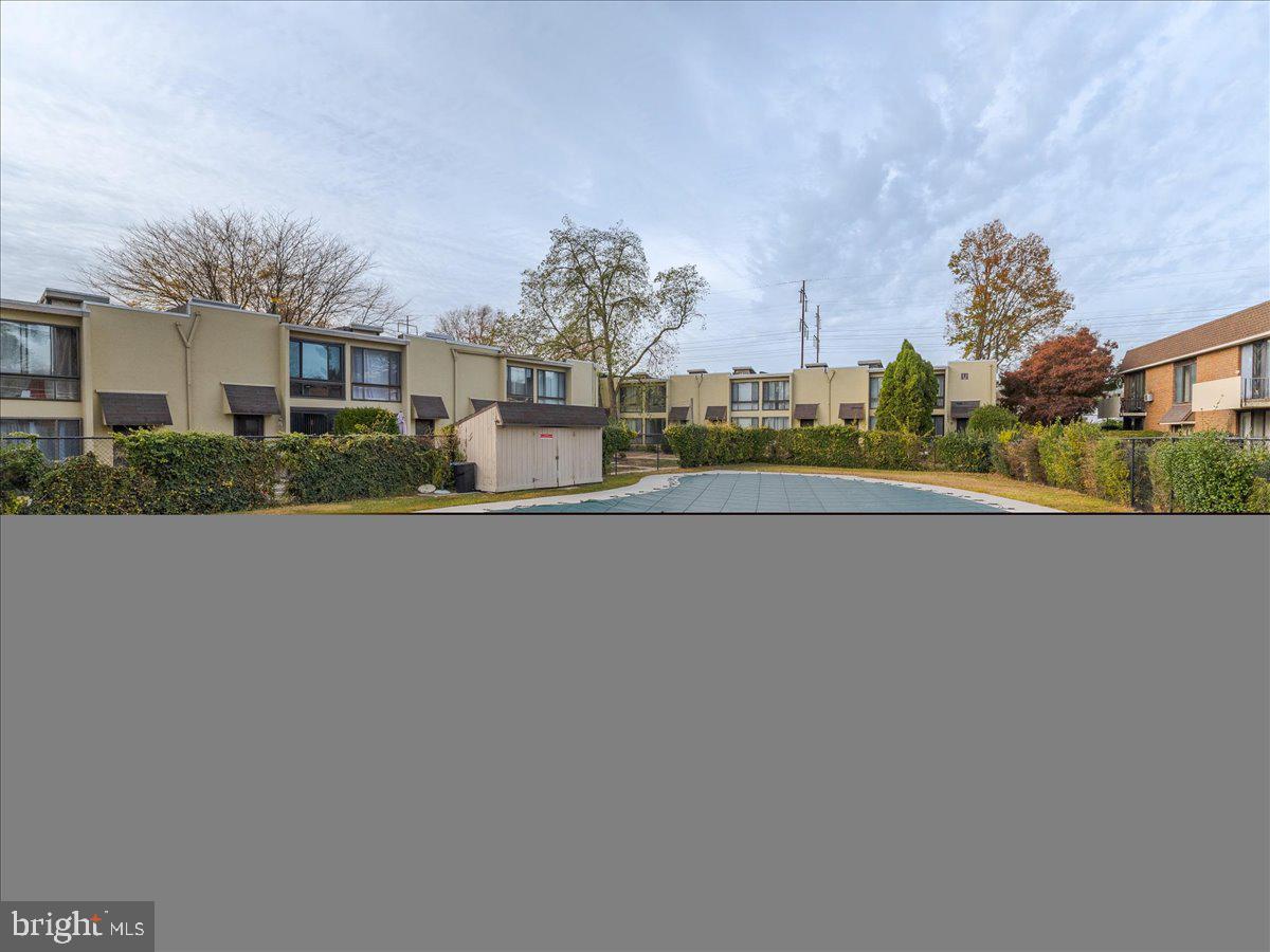 100 E Glenolden Ave #r9 Property Photo 21