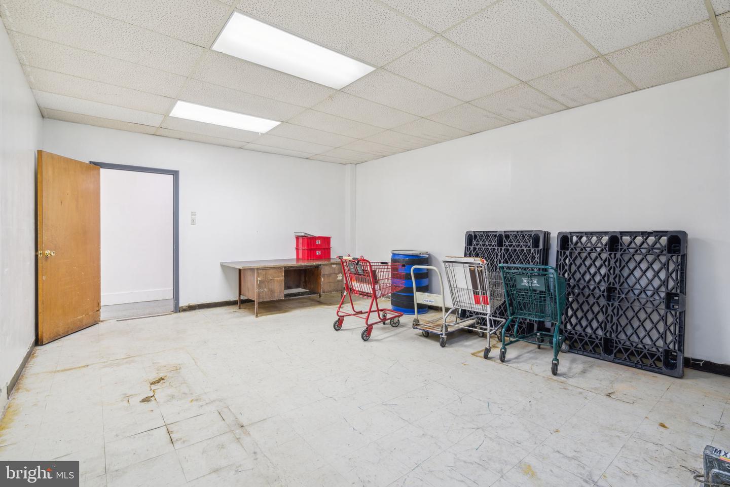 6801-6823 Ludlow St Property Photo 38