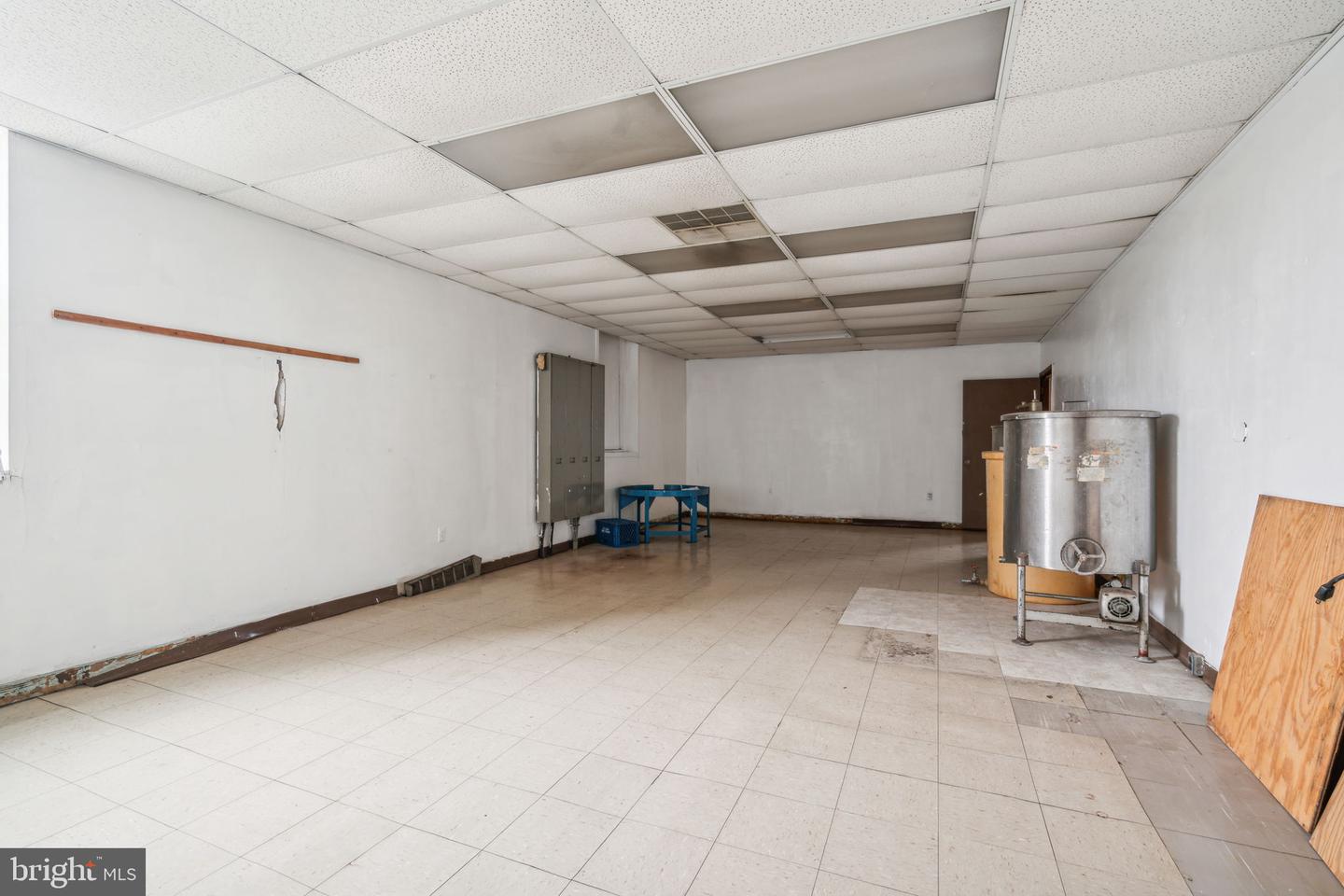 6801-6823 Ludlow St Property Photo 56
