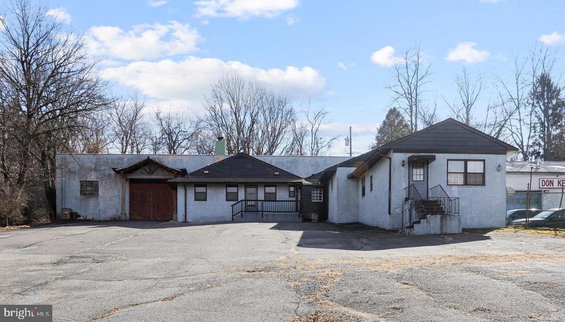 3626 Winding Way Property Photo